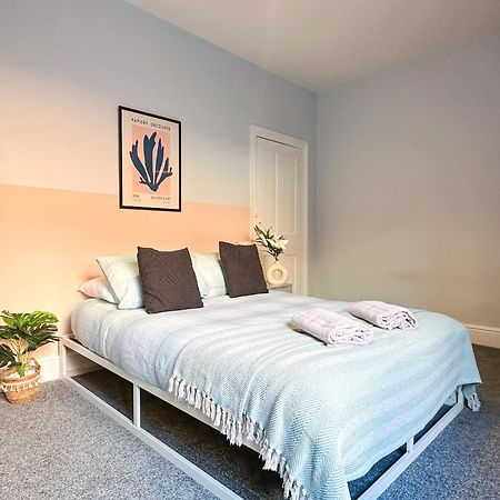 Stylish 3-Bedroom Home In Canterbury City-Centre - Superb Location! Exterior foto