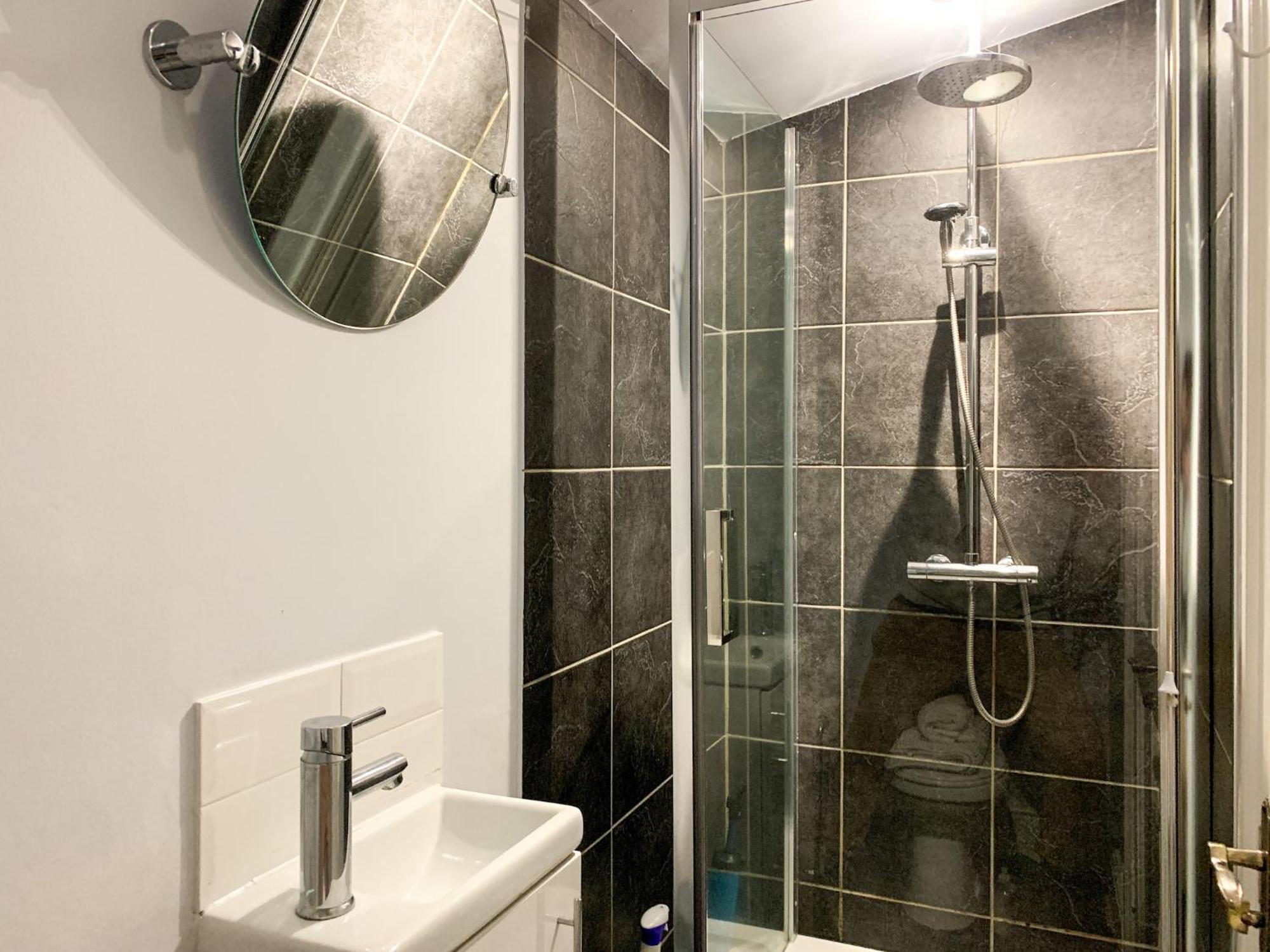 Stylish 3-Bedroom Home In Canterbury City-Centre - Superb Location! Exterior foto